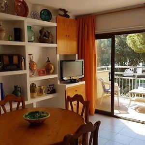 Apartamento Junto Al Mar Con Jardin Comunitario Y Parking